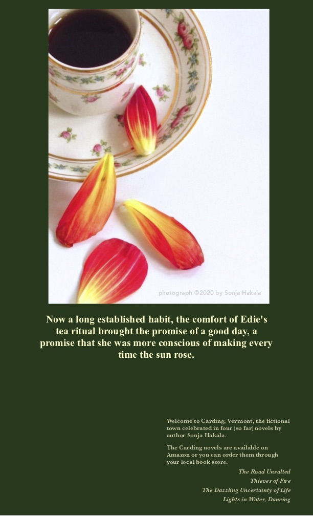 SH-Teacup with petals